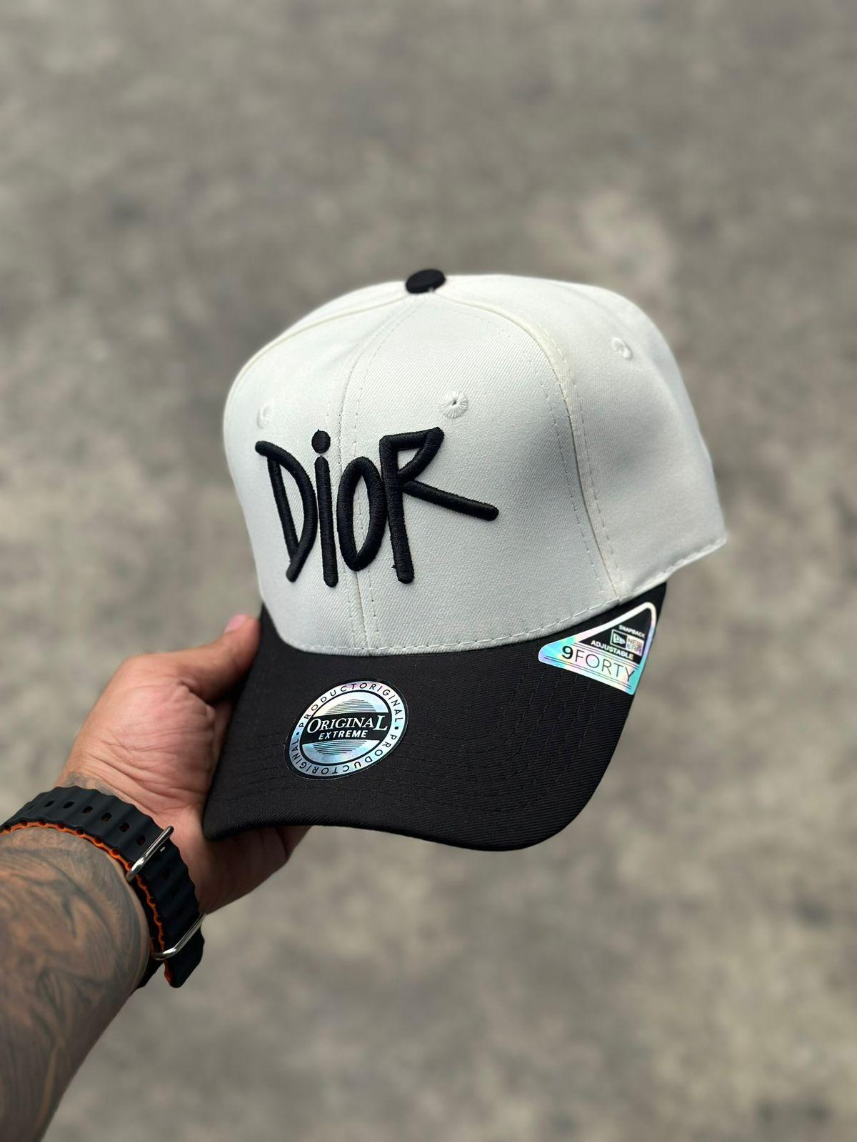 Dior Graffiti